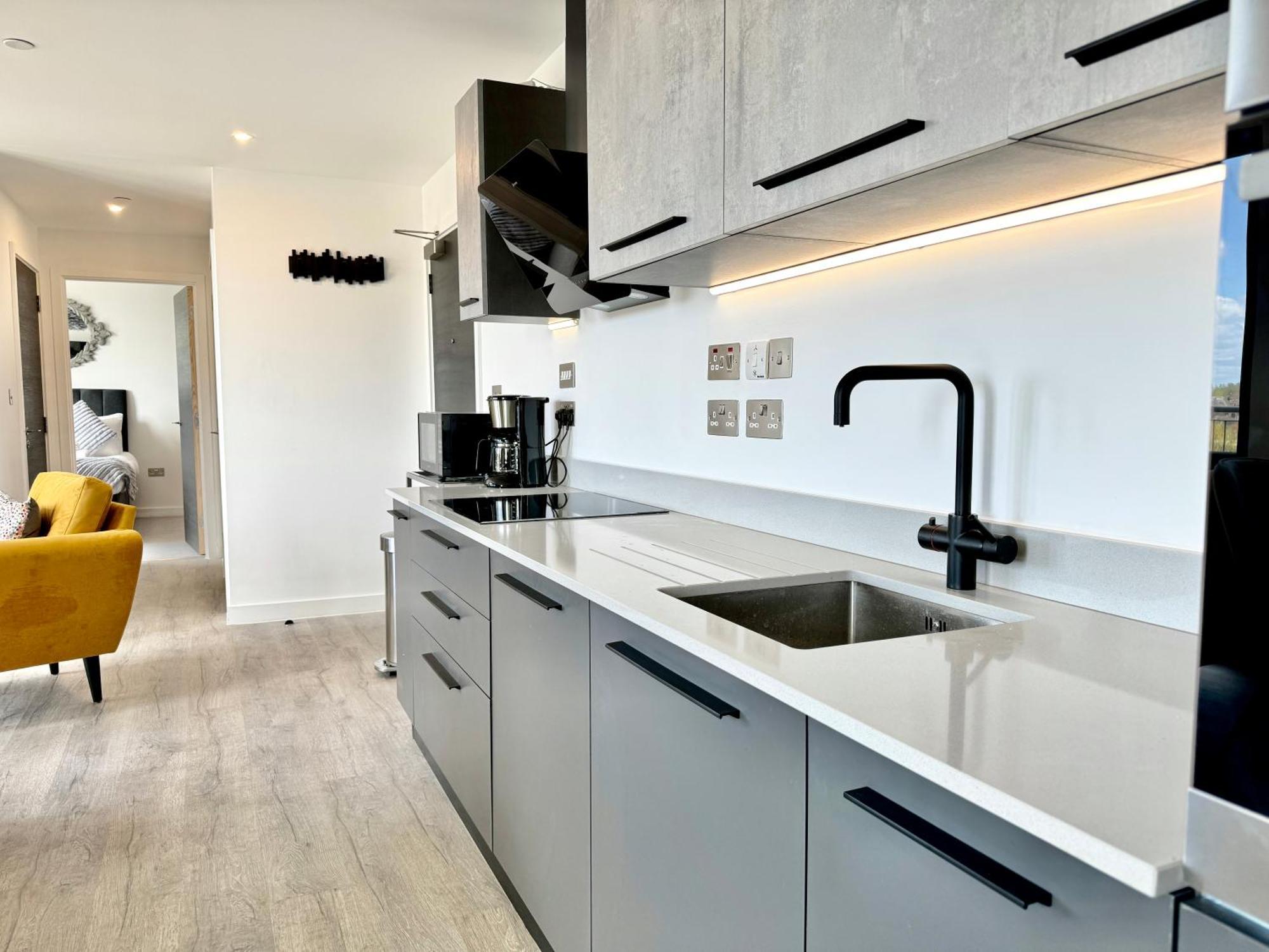 Carillon 60 With Free Secure Parking * York